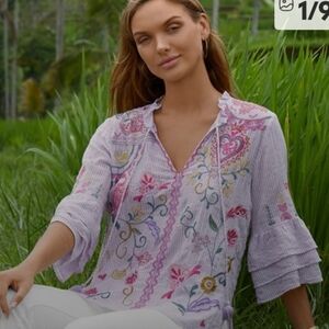 Johnny Was Ashlee Ruffle Sleeve Embroidered Blouse sz M